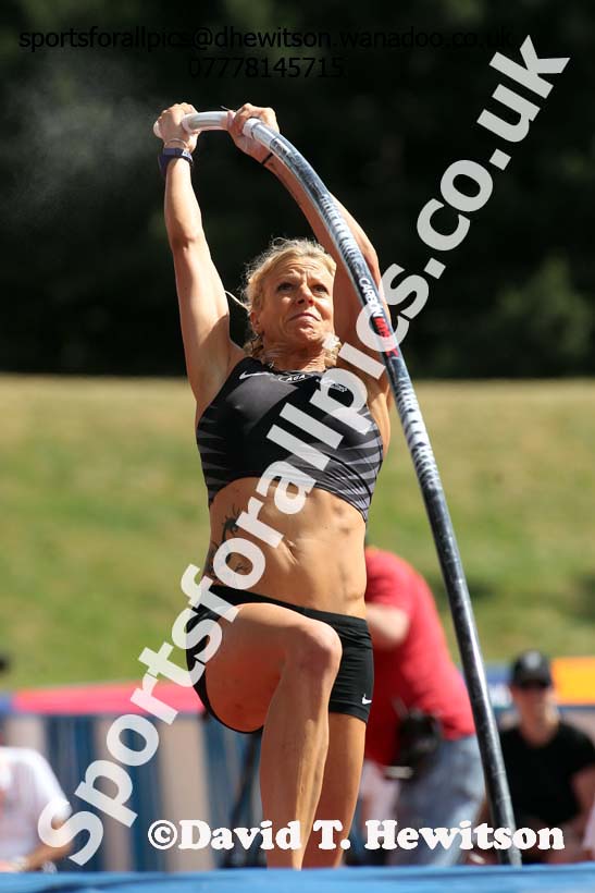 Womens pole vault, Sainsbury's British Champs, Alexander Stadium, Birmingham. Photo: David T. Hewitson/Sprts for All Pics